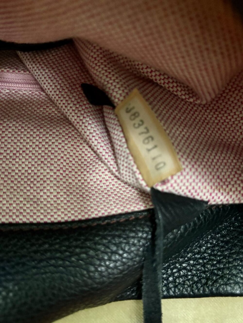 VTG Auth. DOONEY & BOURKE Iconic Pebbled Leather Lobster Clasp J8376110 Hobo Bag - Picture 10 of 10